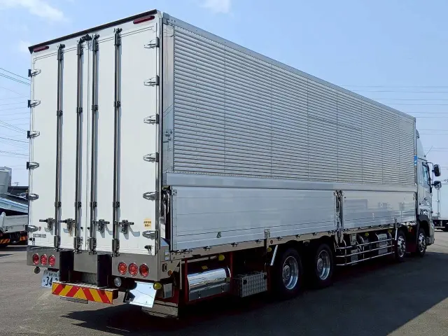 日野 プロフィア 2DG-FW1AHG(2WD)の写真4