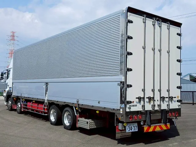 日野 プロフィア 2DG-FW1AHG(2WD)の写真6