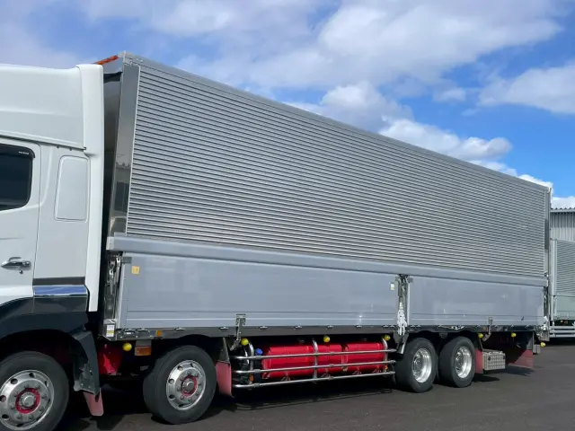 日野 プロフィア 2DG-FW1AHG(2WD)の写真8