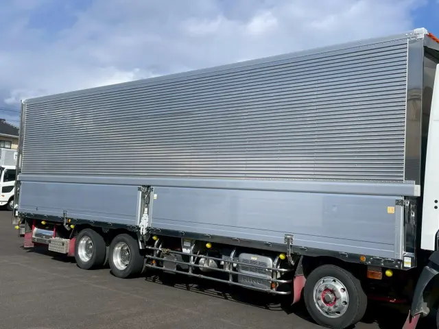 日野 プロフィア 2DG-FW1AHG(2WD)の写真9