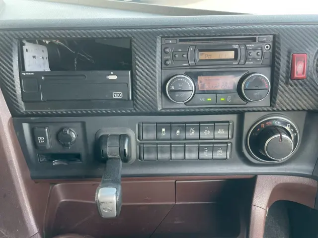 日野 プロフィア 2DG-FW1AHG(2WD)の写真44