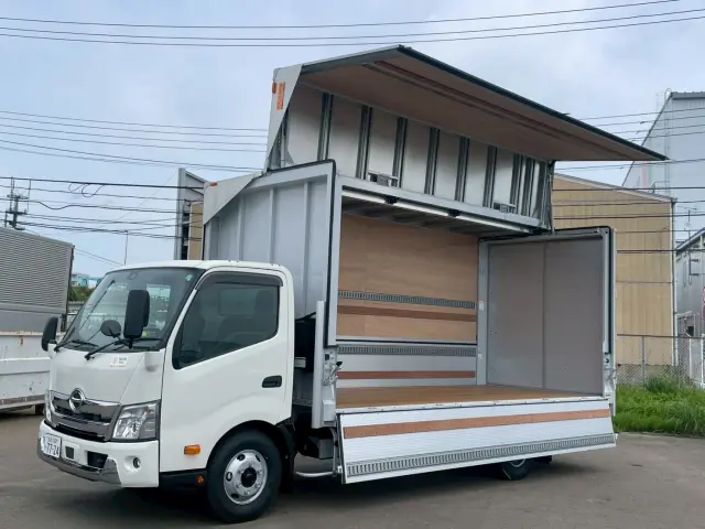 日野 デュトロ 2KG-XZU722M(2WD)の写真1
