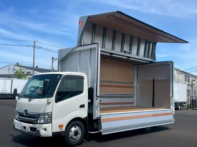 日野 デュトロ 2KG-XZU722M(2WD)の写真1