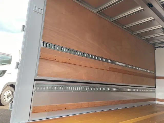 日野 デュトロ 2KG-XZU722M(2WD)の写真11