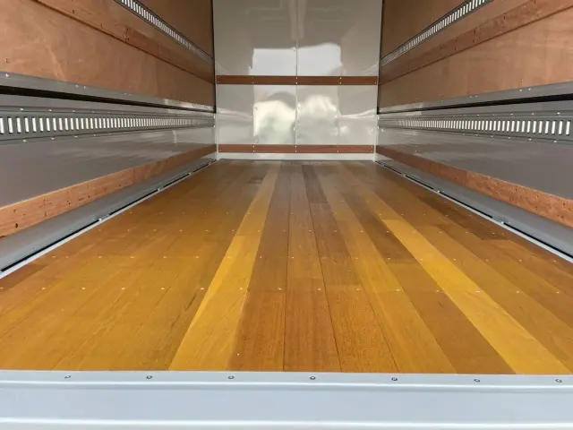 日野 デュトロ 2KG-XZU722M(2WD)の写真12