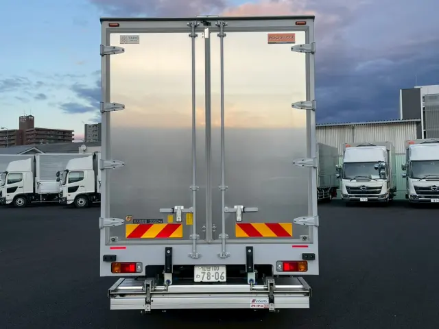 日野 デュトロ 2KG-XZU712M(2WD)の写真5