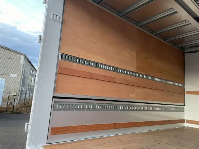 日野 デュトロ 2KG-XZU712M(2WD)の写真12