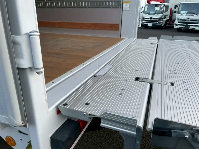 日野 デュトロ 2KG-XZU712M(2WD)の写真15