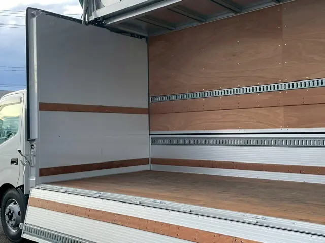 日野 デュトロ 2KG-XZU712M(2WD)の写真17