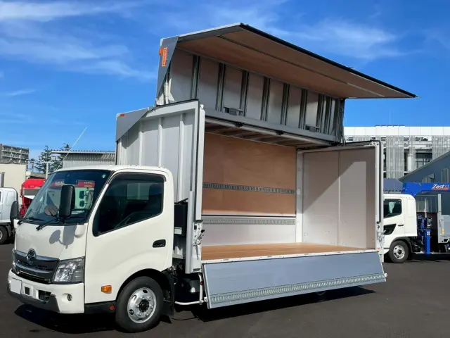 日野 デュトロ 2KG-XZU722M(2WD)の写真1