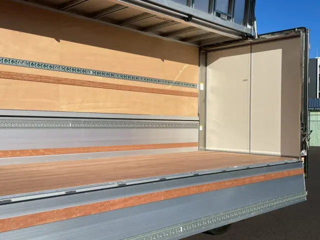 日野 レンジャー 2PG-FD2ABG(2WD)の写真17