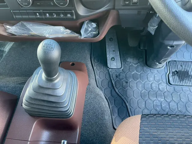 日野 レンジャー 2PG-FD2ABG(2WD)の写真35