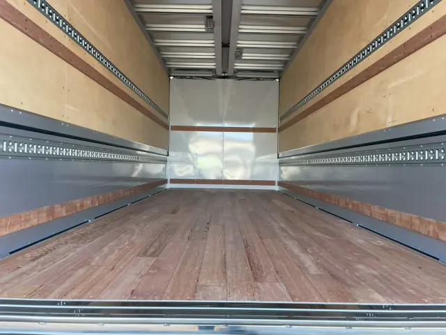 日野 レンジャー 2PG-FD2ABG(2WD)の写真17