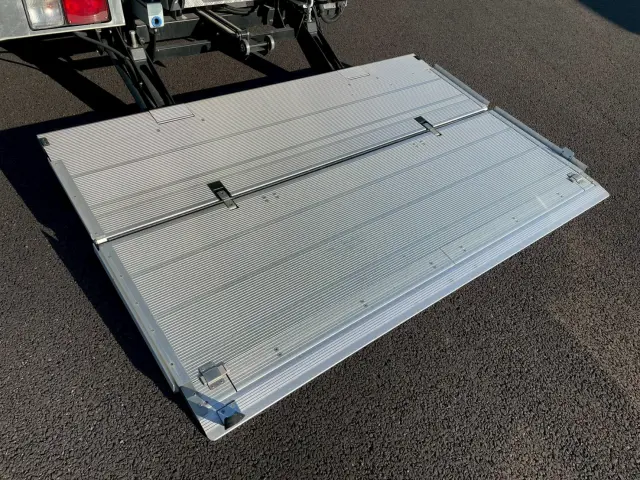 日野 レンジャー 2PG-FD2ABG(2WD)の写真21