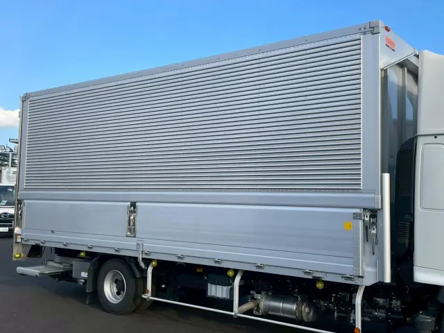 日野 レンジャー 2PG-FD2ABG(2WD)の写真9