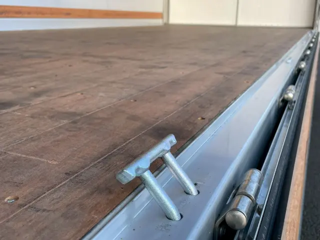 日野 レンジャー 2PG-FD2ABG(2WD)の写真20