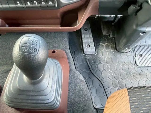 日野 レンジャー 2PG-FD2ABG(2WD)の写真36