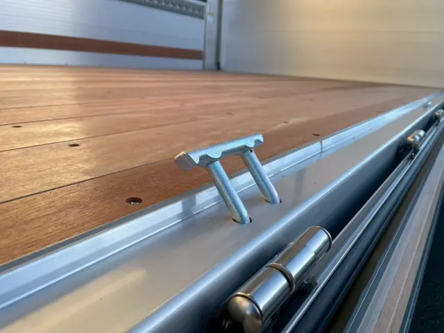 日野 レンジャー 2PG-FD2ABG(2WD)の写真16