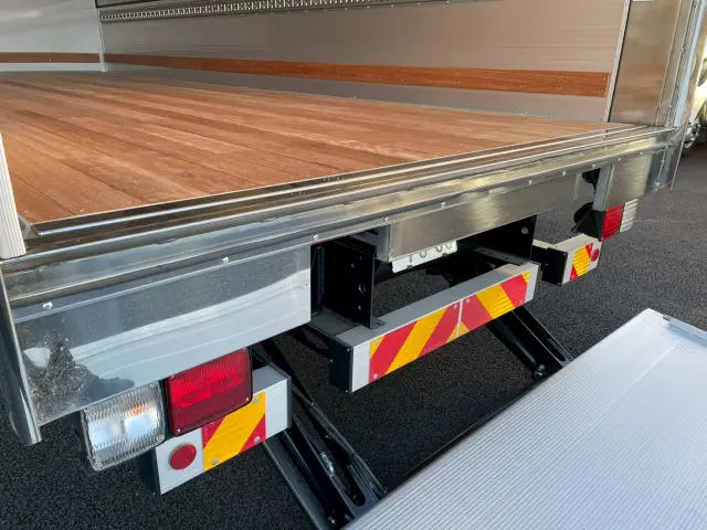 日野 レンジャー 2PG-FD2ABG(2WD)の写真17