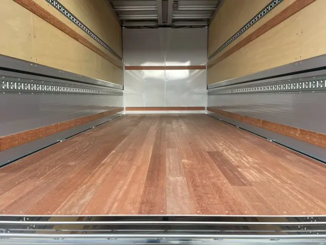 日野 レンジャー 2PG-FD2ABG(2WD)の写真13