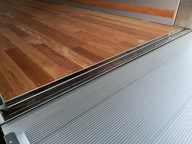 日野 レンジャー 2PG-FD2ABG(2WD)の写真15