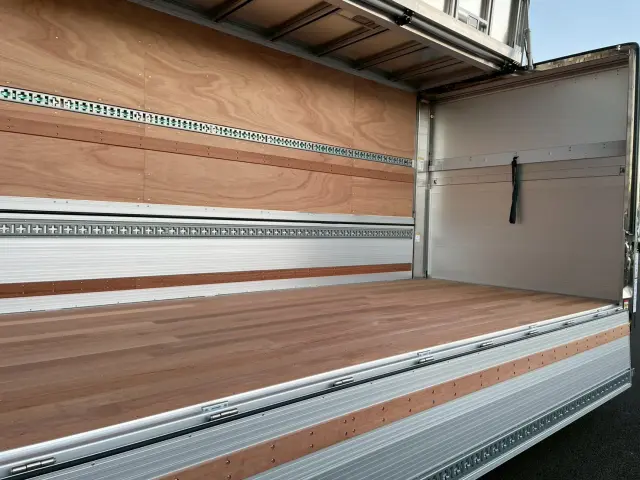 日野 レンジャー 2PG-FD2ABG(2WD)の写真16