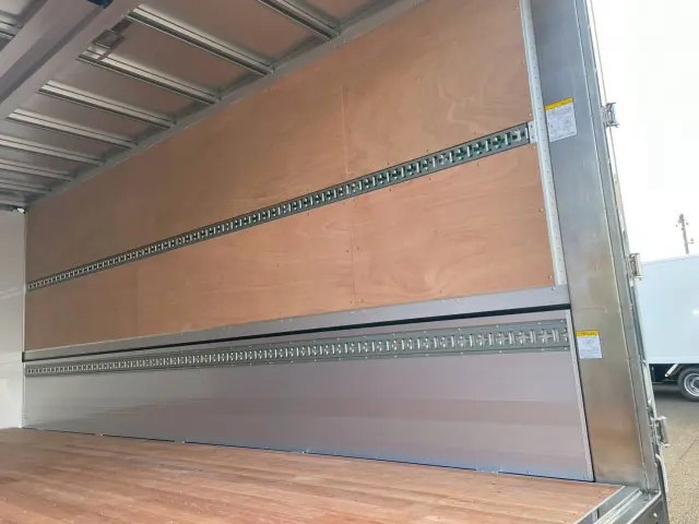 日野 レンジャー 2PG-FD2ABG(2WD)の写真12