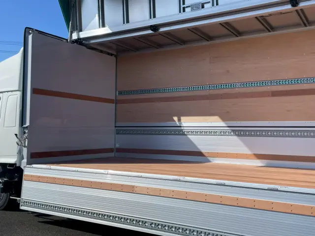 日野 レンジャー 2PG-FD2ABG(2WD)の写真17