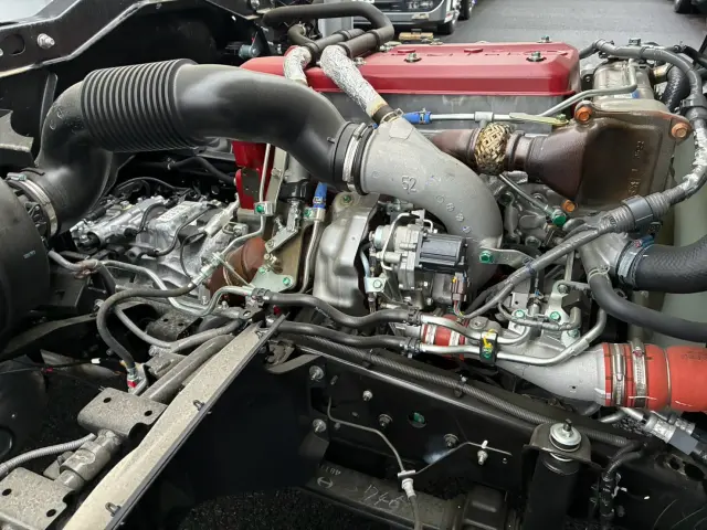 日野 プロフィア 2PG-FD2ABG(2WD)の写真28