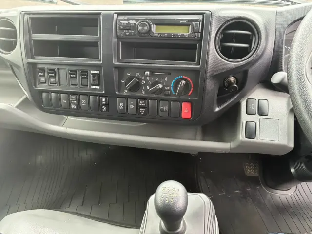 日野 デュトロ 2KG-XZU710M(2WD)の写真28