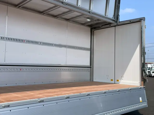 三菱 ファイター 2KG-FK65F(2WD)の写真16