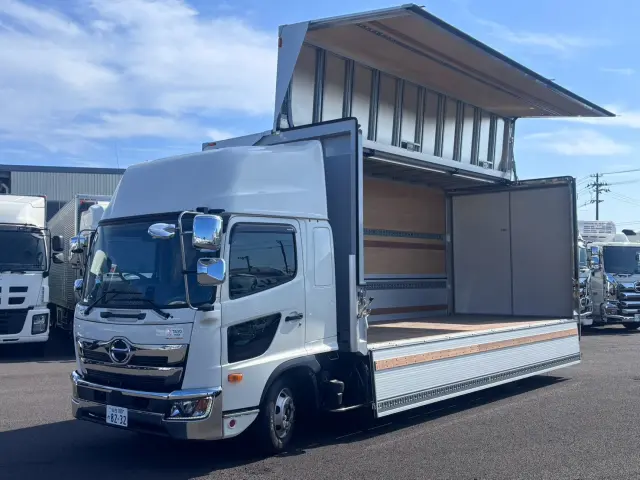日野 レンジャー 2PG-FD2ABG(2WD)の写真1