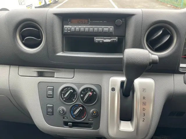 日産 キャラバン CBF-CS4E26改(2WD)の写真29