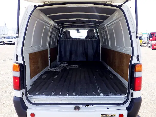 トヨタ ダイナ TKG-XZC605V(2WD)の写真8