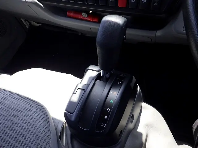 トヨタ ダイナ TKG-XZC605V(2WD)の写真36