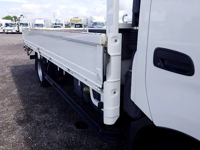 トヨタ ダイナ TDG-XZU710(2WD)の写真9