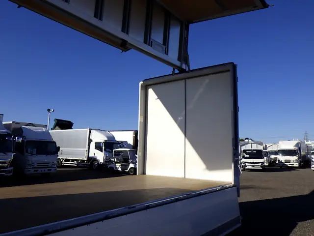 日野 レンジャー 2KG-FD2ABG(2WD)の写真8