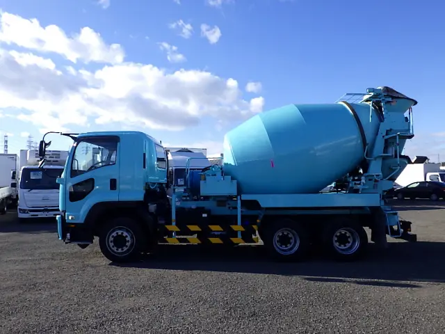 いすゞ フォワード QDG-FVZ34U2(6x4)の写真6