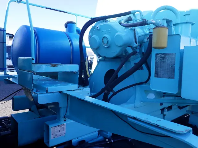 いすゞ フォワード QDG-FVZ34U2(6x4)の写真11