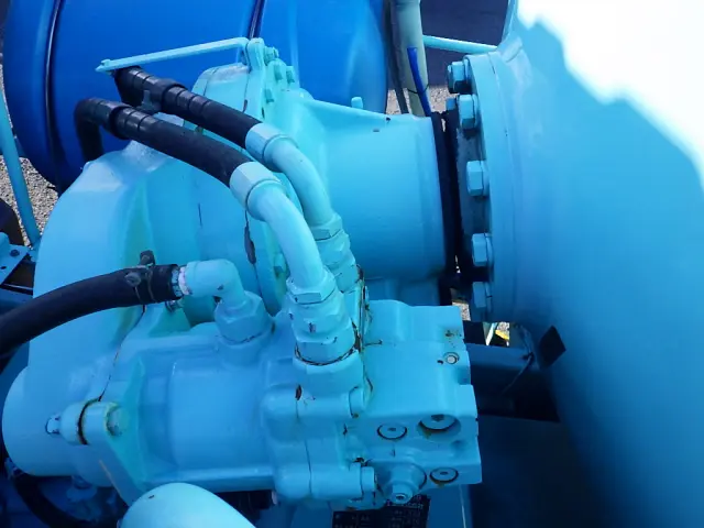 いすゞ フォワード QDG-FVZ34U2(6x4)の写真14