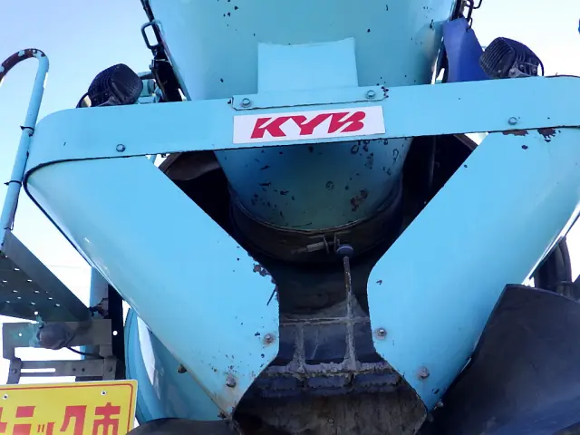 いすゞ フォワード QDG-FVZ34U2(6x4)の写真26