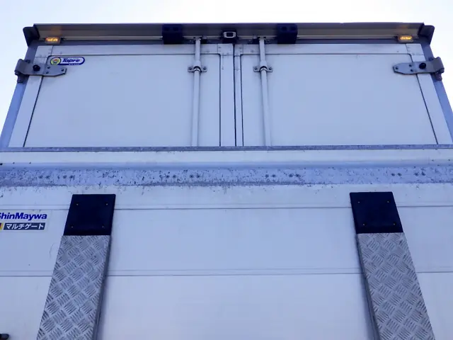 いすゞ フォワード 2PG-FSR90S2(2WD)の写真8