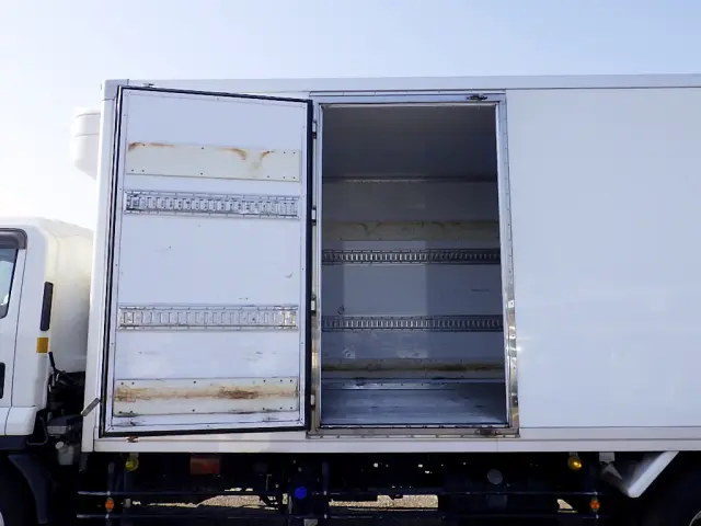 いすゞ フォワード 2PG-FSR90S2(2WD)の写真12