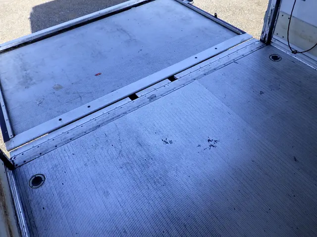 いすゞ フォワード 2PG-FSR90S2(2WD)の写真22