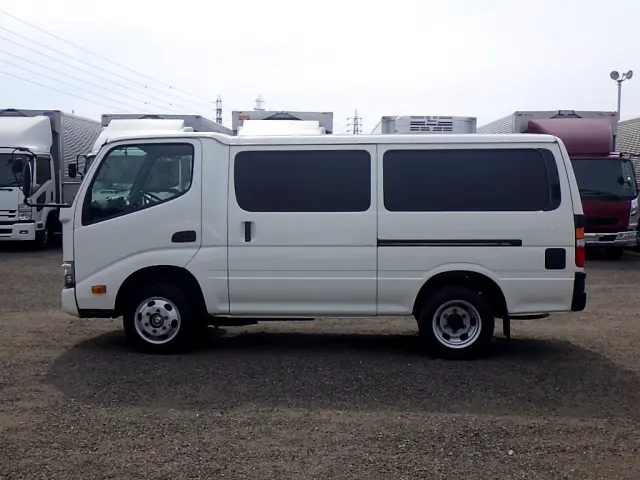 トヨタ トヨエース LDF-KDY241V(2WD)の写真3