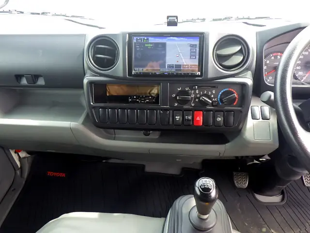 トヨタ トヨエース LDF-KDY241V(2WD)の写真11