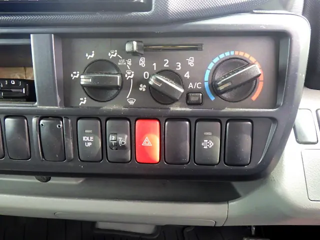 トヨタ トヨエース LDF-KDY241V(2WD)の写真19