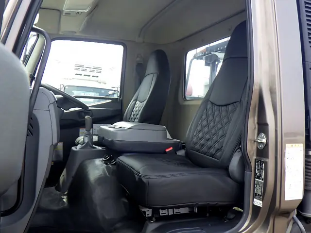 三菱 ファイター TKG-FK71F(2WD)の写真12