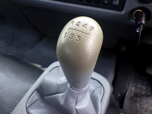 三菱 ファイター TKG-FK71F(2WD)の写真15