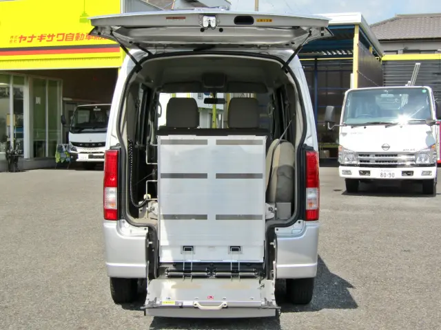 スズキ エブリイ ABA-DA64W改の写真6